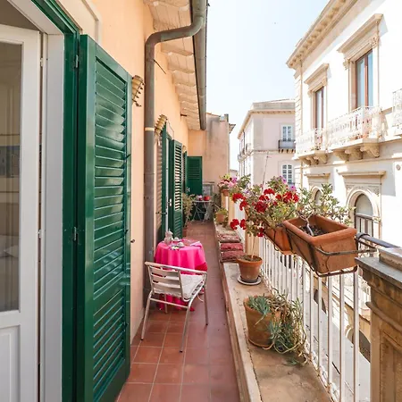 Deco' - Ortigia Al Duomo Whit Terrace *